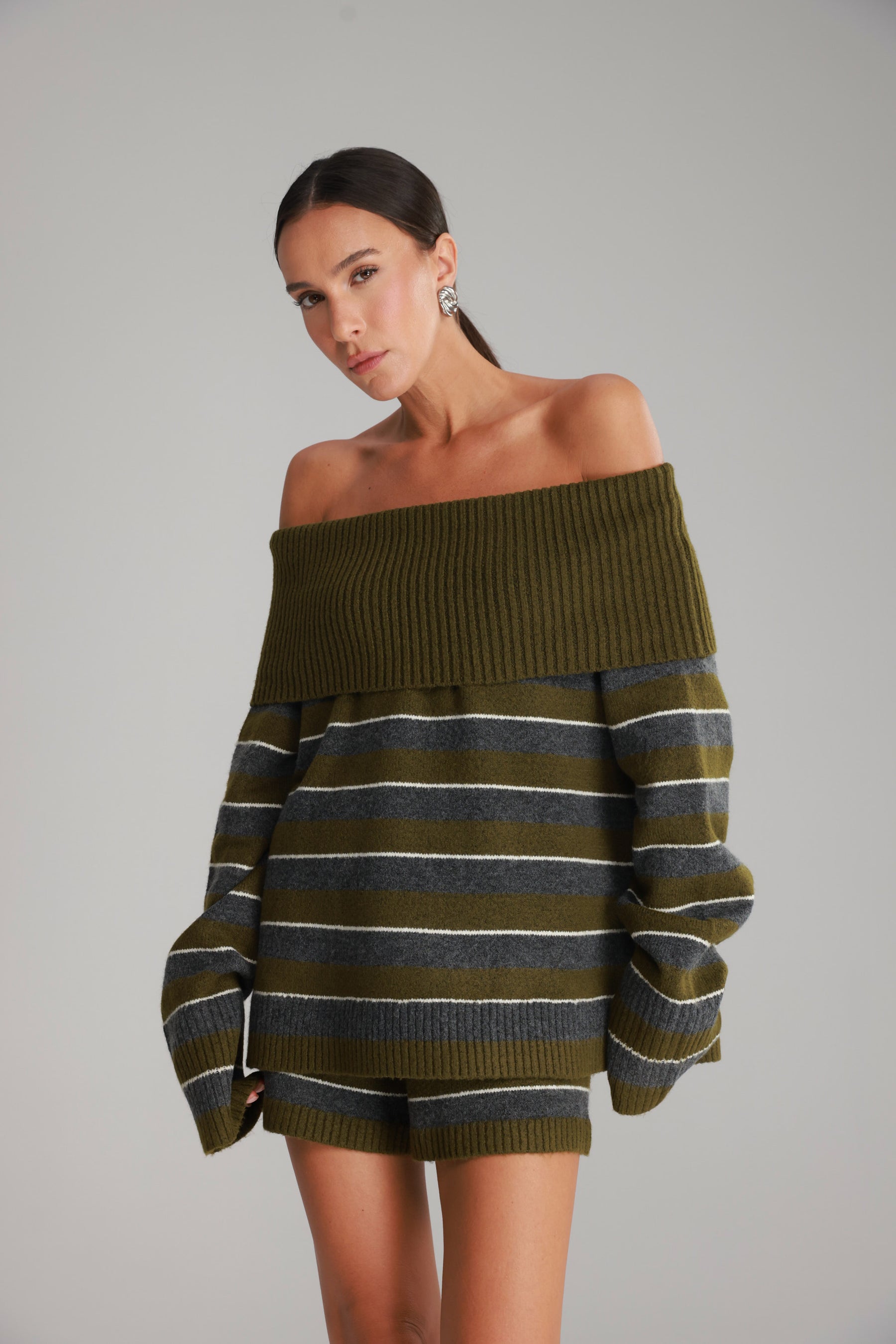 חליפת ג'וספין פסים ירוק/אפור