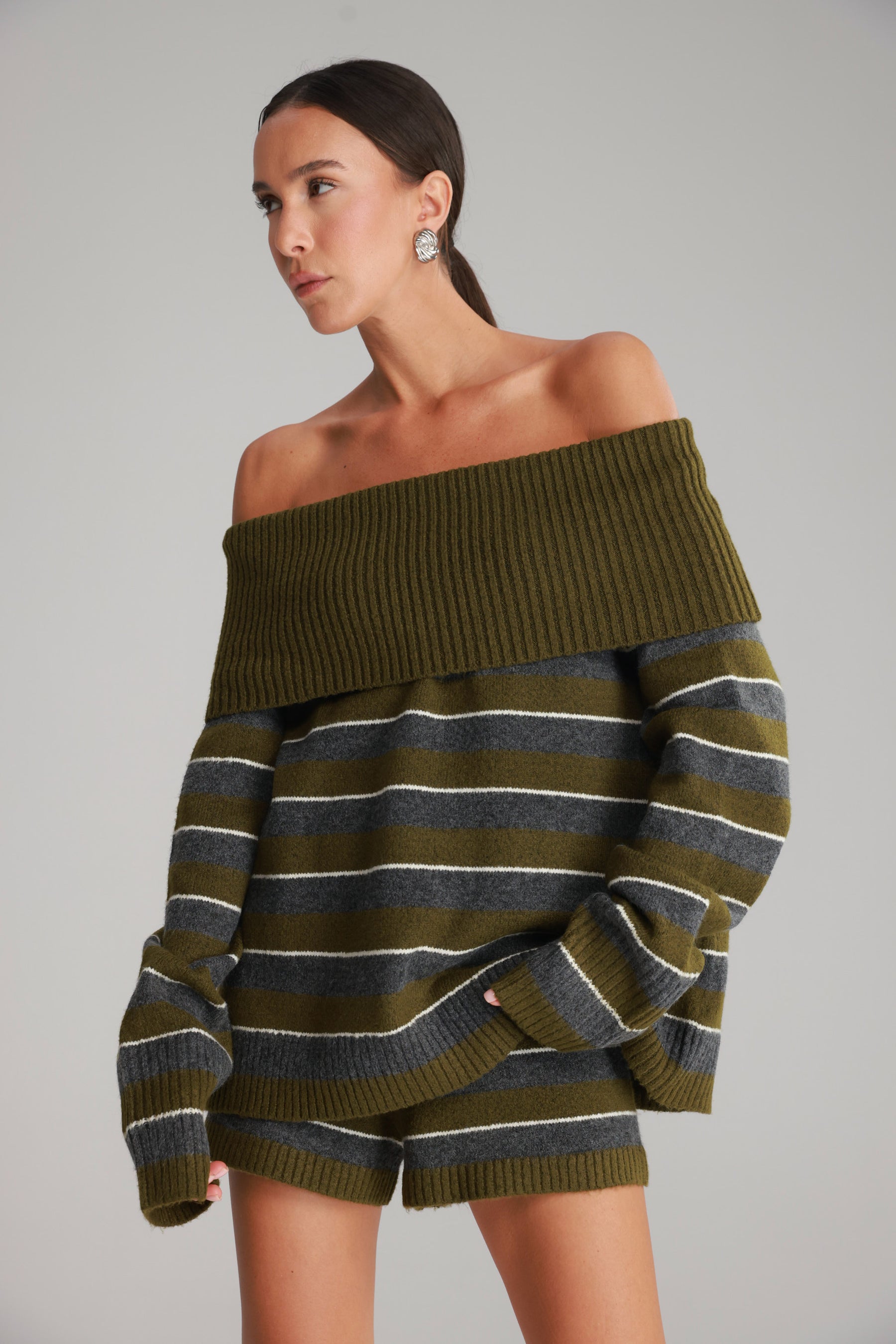 חליפת ג'וספין פסים ירוק/אפור