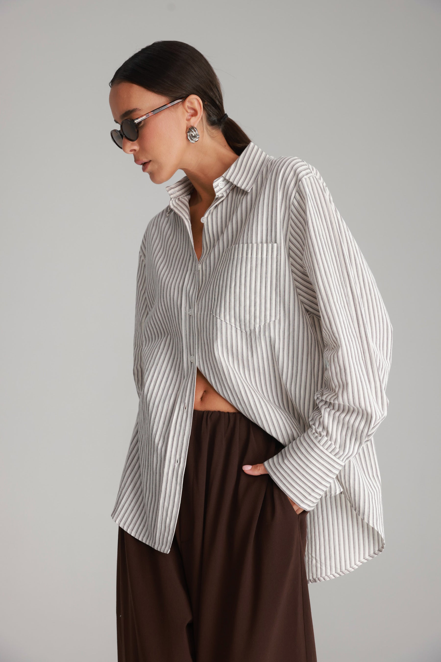 חולצת מקס מכופתרת לבנה