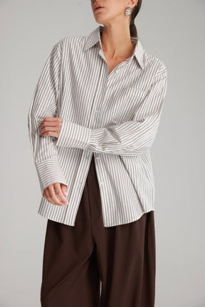 חולצת מקס מכופתרת לבנה