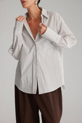 חולצת מקס מכופתרת לבנה