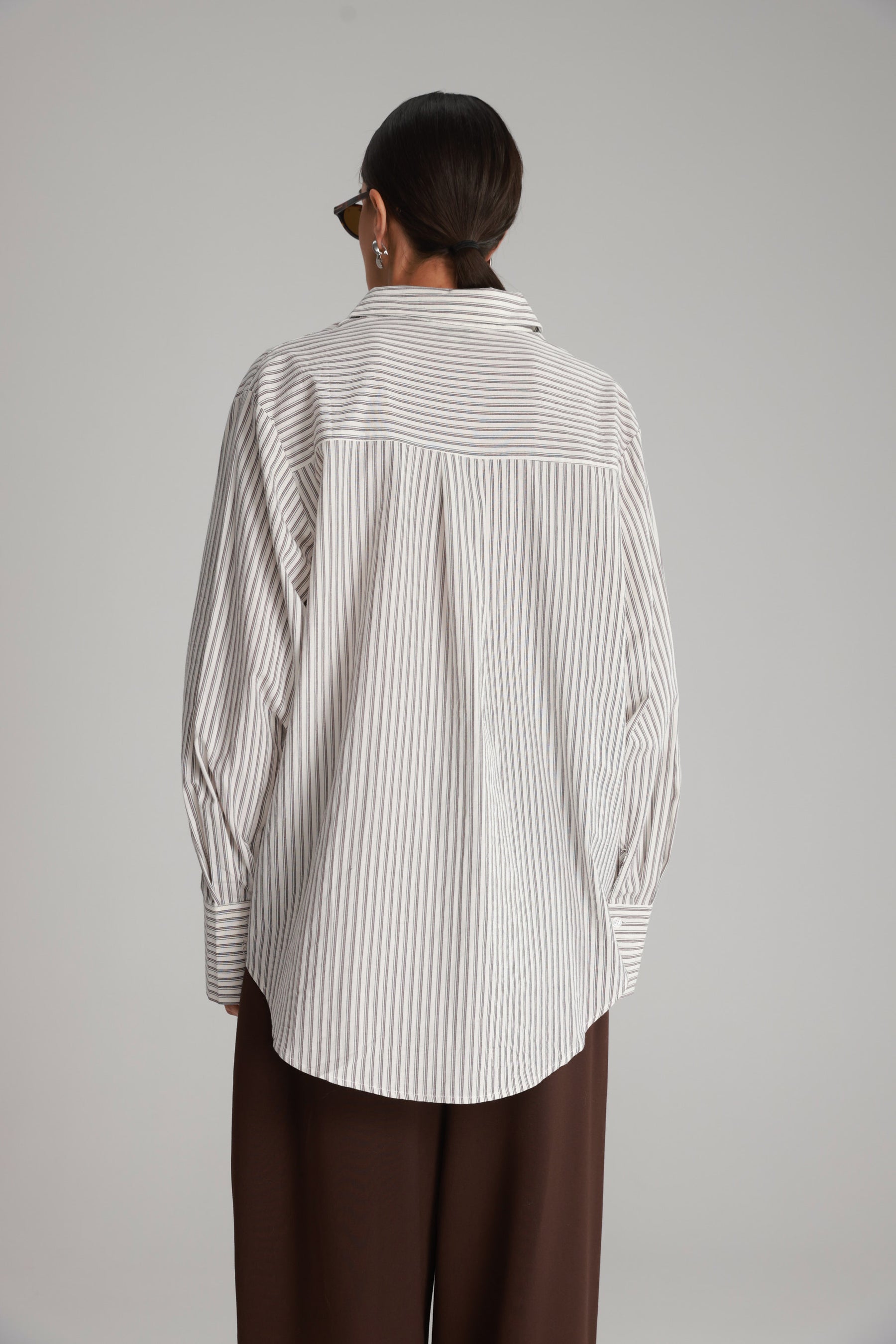 חולצת מקס מכופתרת לבנה