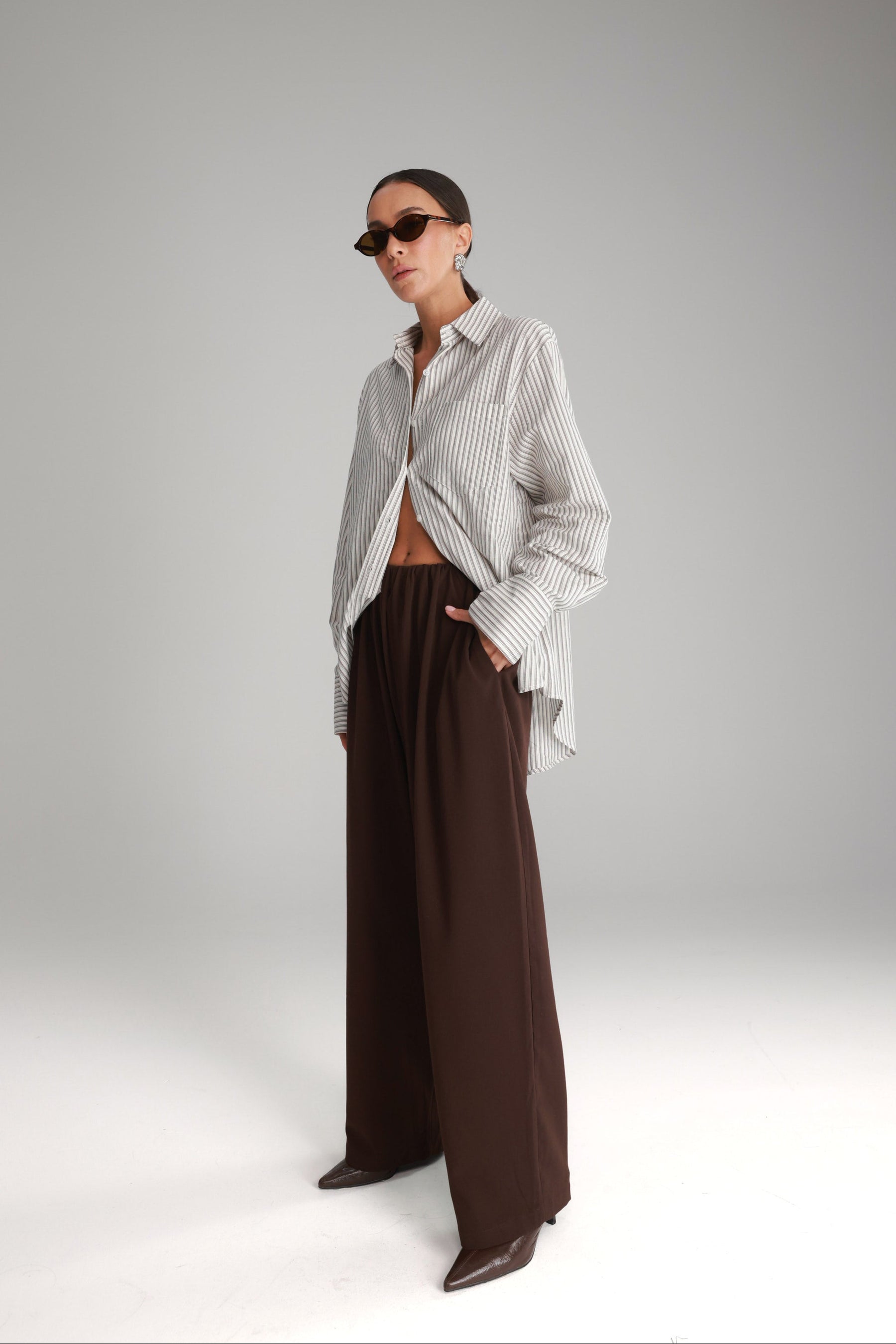 מכנסי מנואלה חום כהה