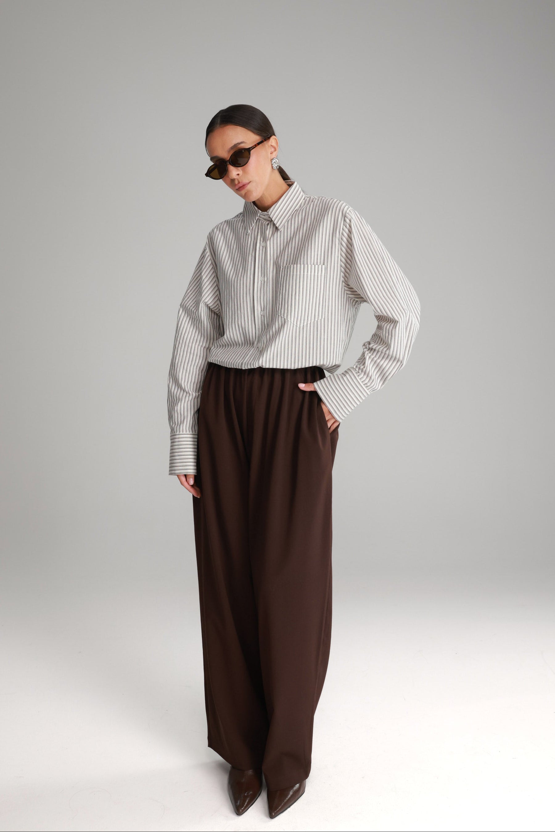 מכנסי מנואלה חום כהה