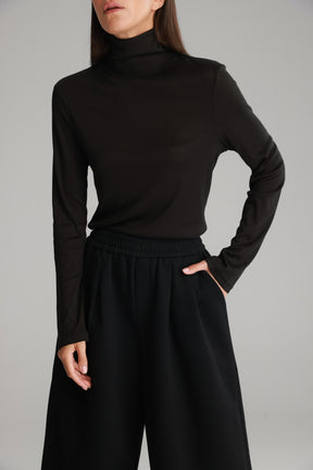 חולצת גולף בריאנה שחורה