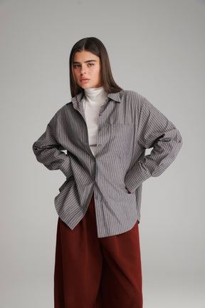 חולצת מקס מכופתרת אפורה