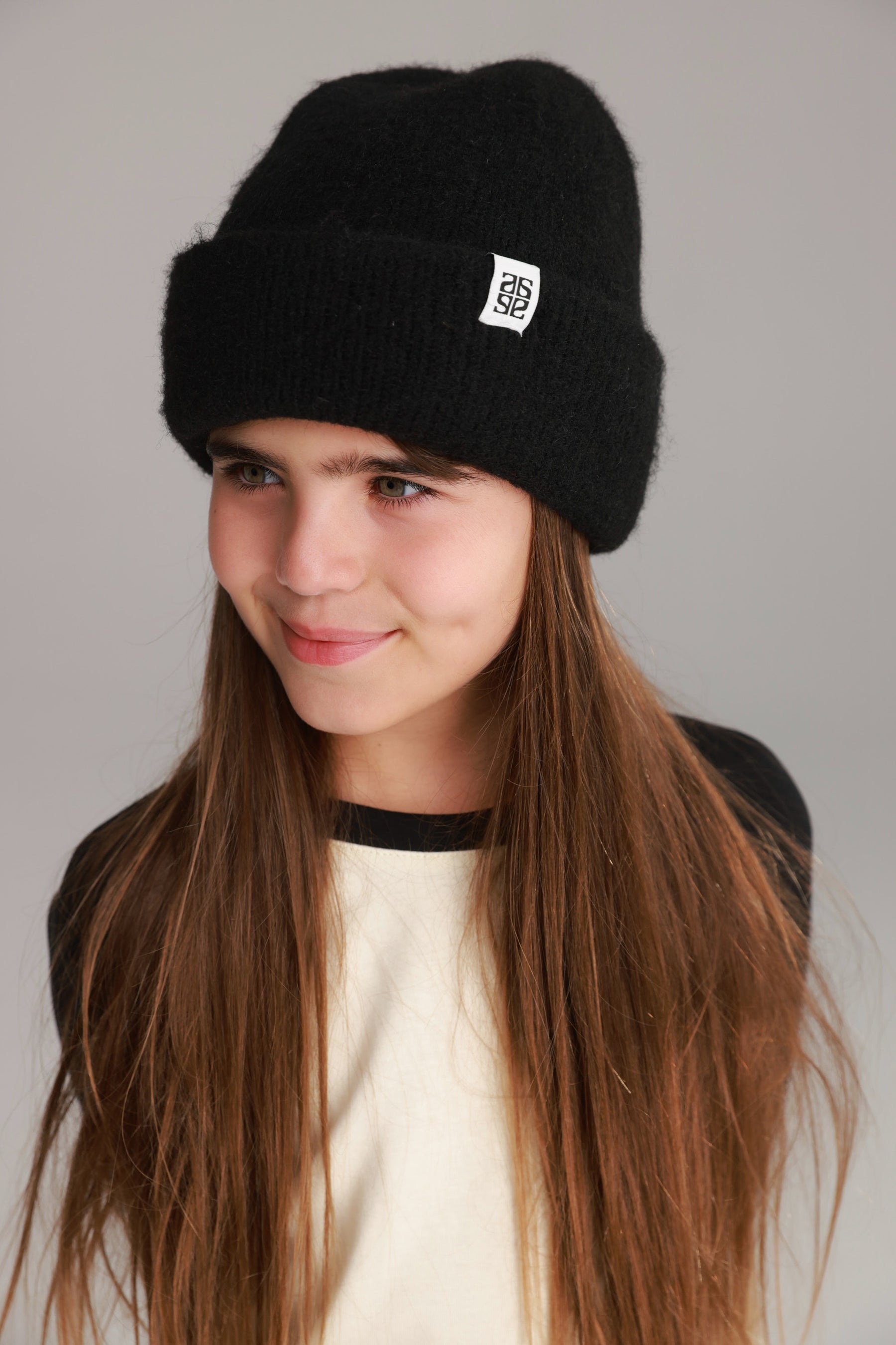 כובע צמר ג'יזל שחור