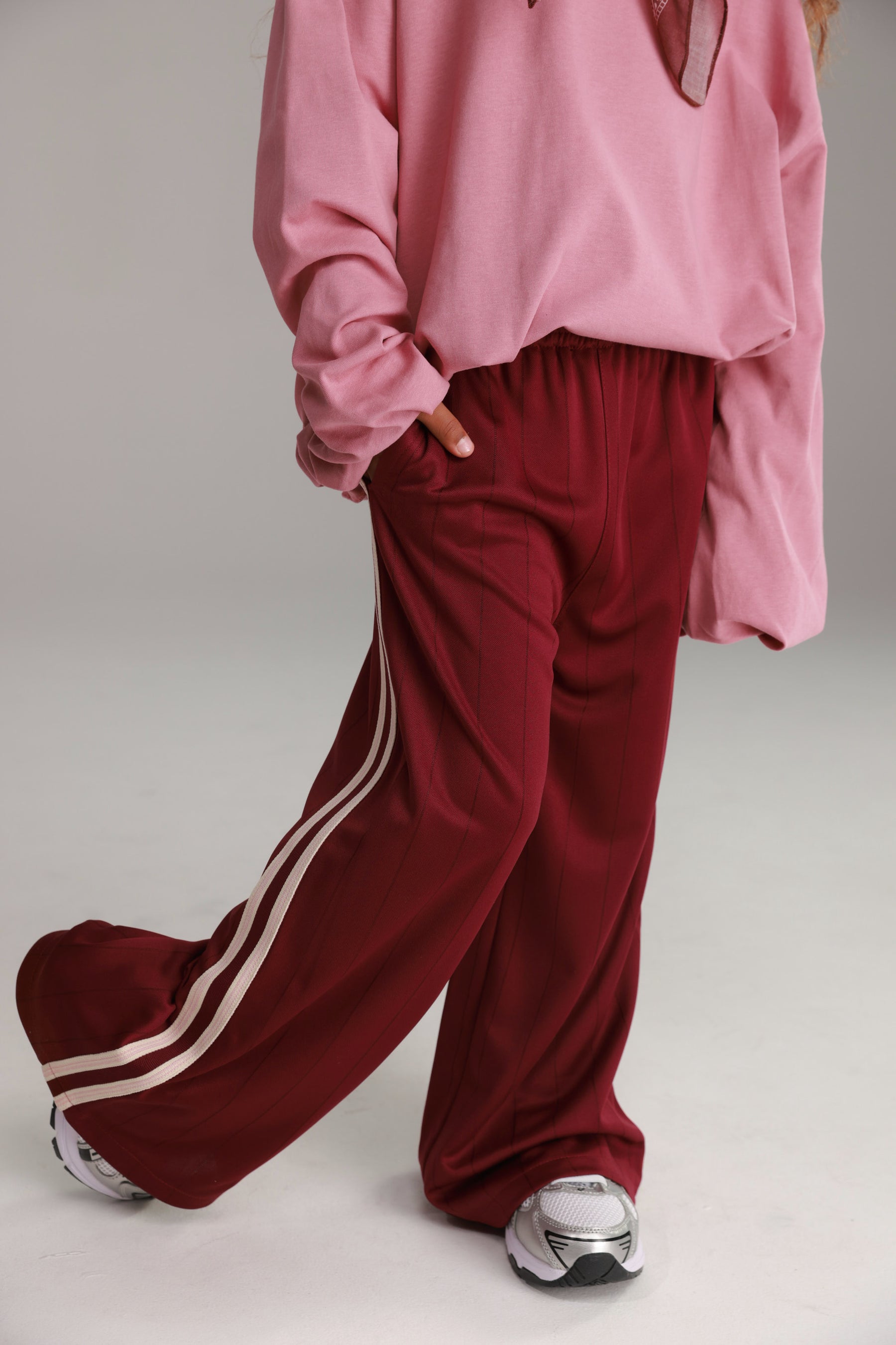 מכנסי ננסי בורדו