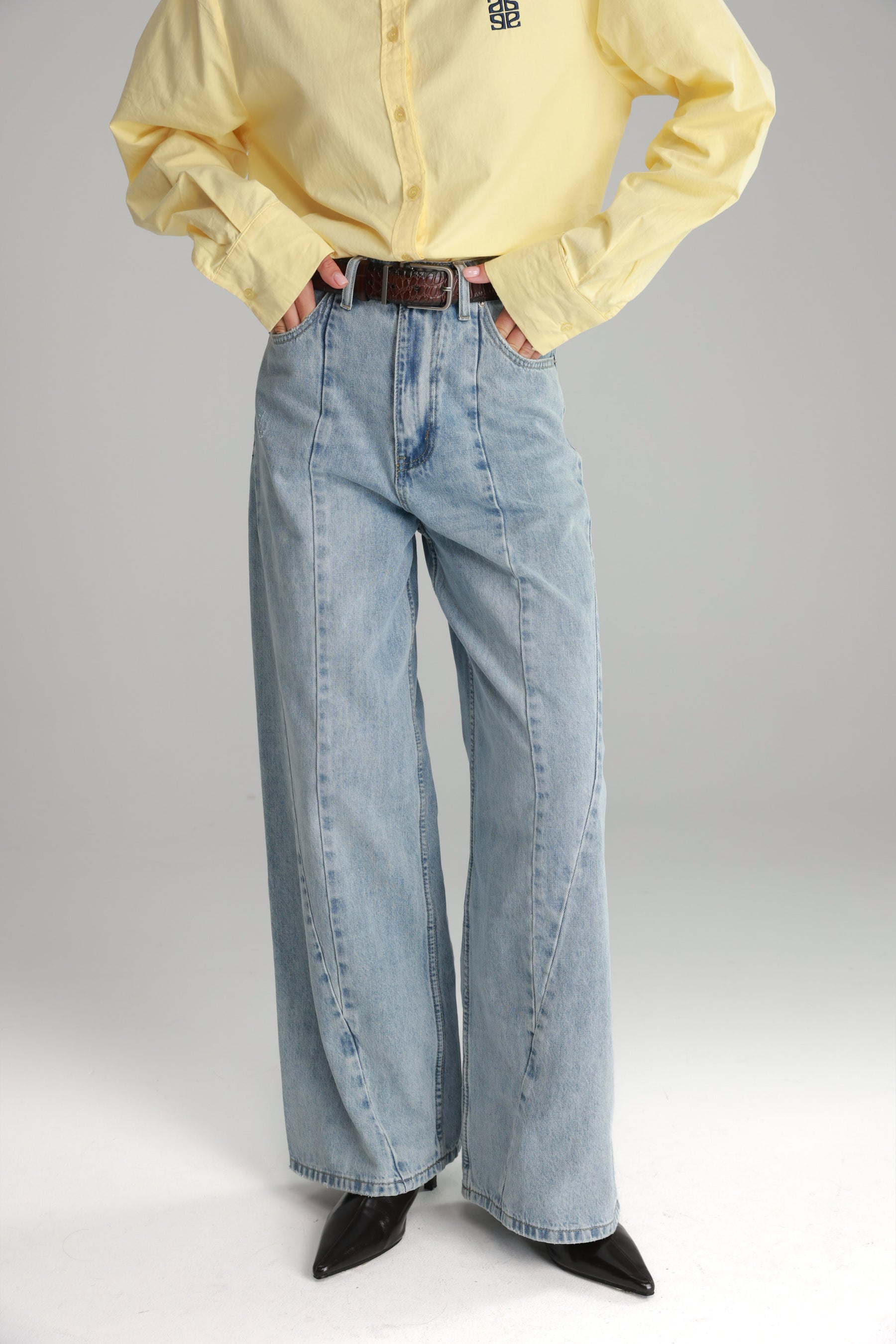 ג'ינס צ'לסי כחול בהיר