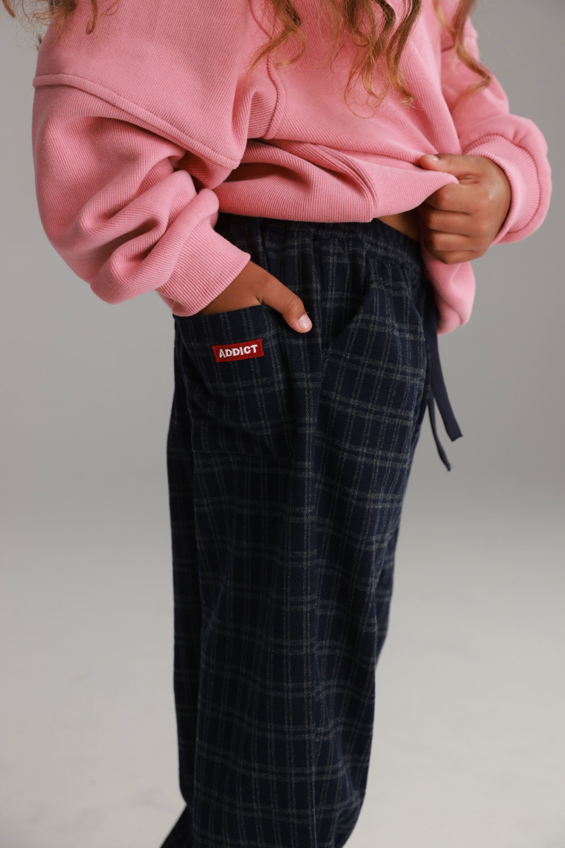 מכנסי אנטון נייבי