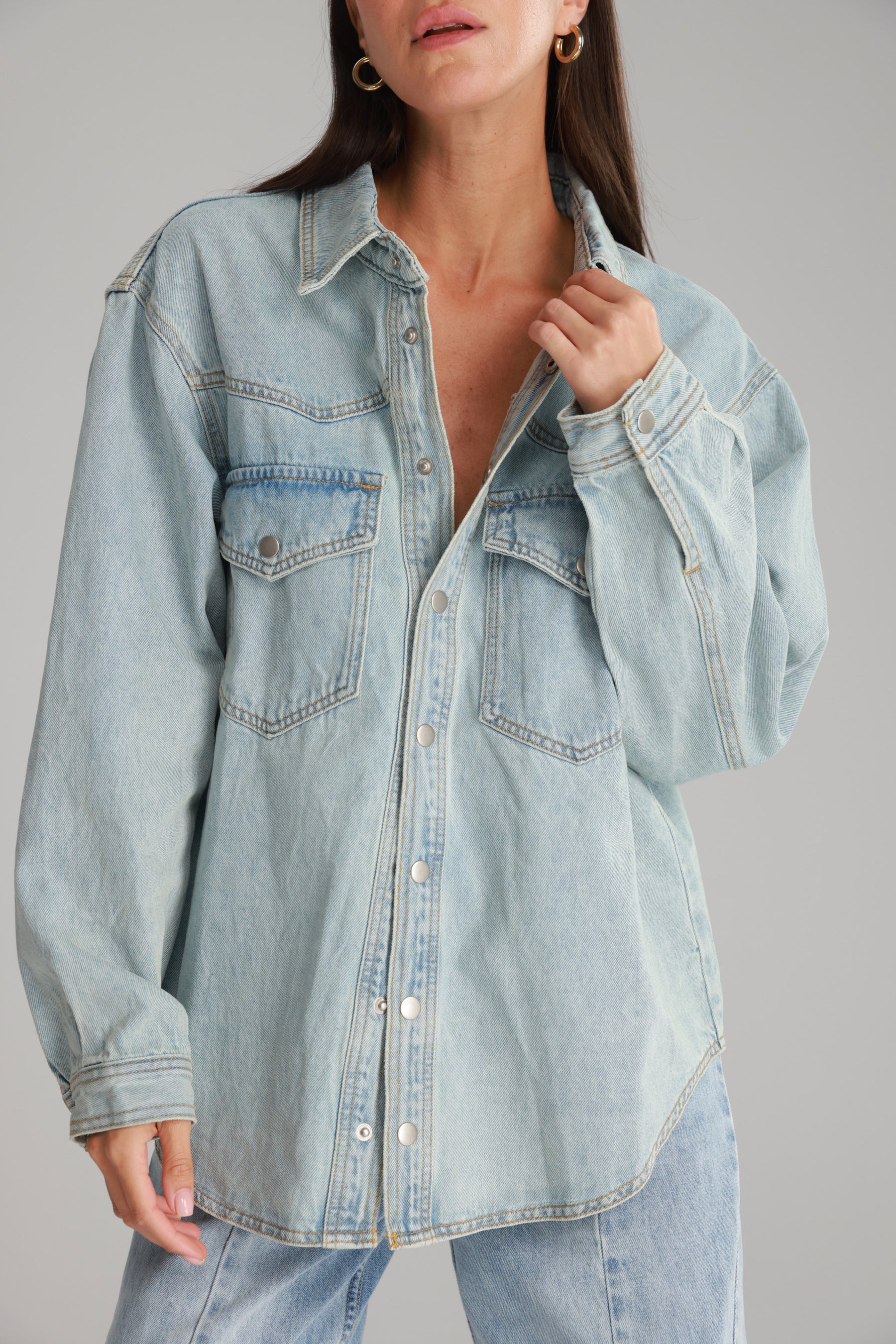 ג'קט ג'ינס אולדן כחול בהיר