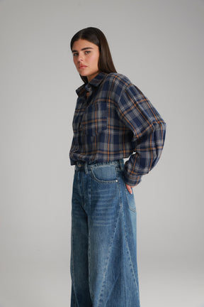 חולצת דרלין מכופתרת נייבי