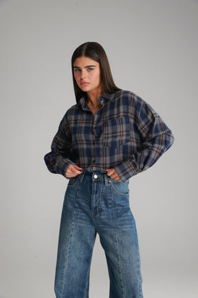 חולצת דרלין מכופתרת נייבי