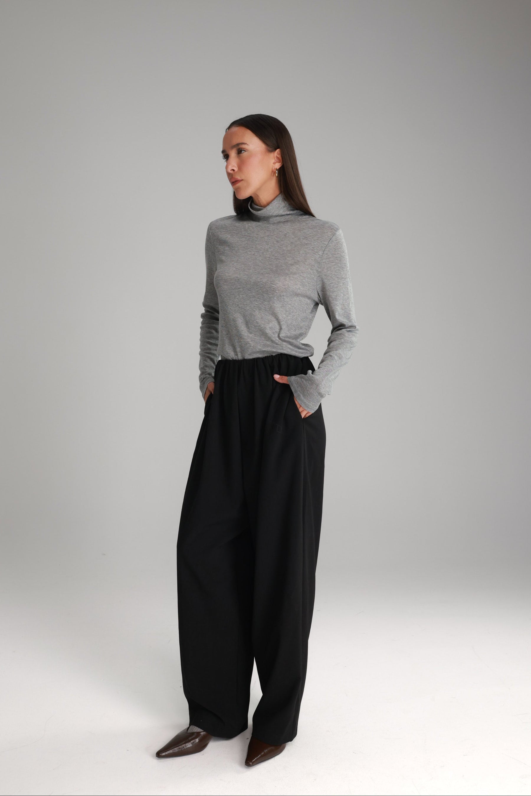 מכנסי מנואלה שחורים