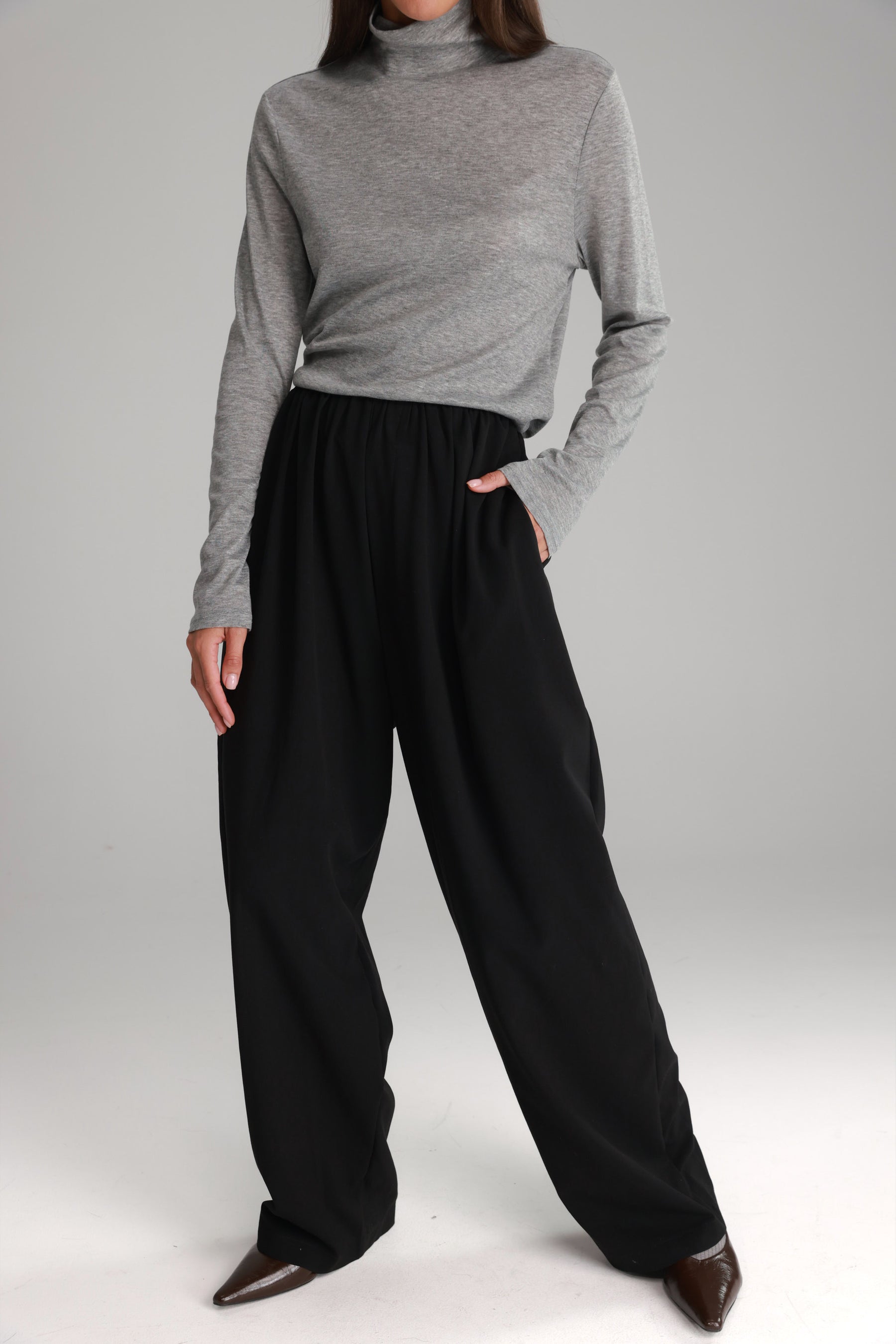 מכנסי מנואלה שחורים