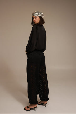 מכנסי קפרי שחורים