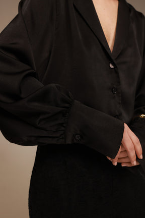 חולצת ויאנה מכופתרת שחורה