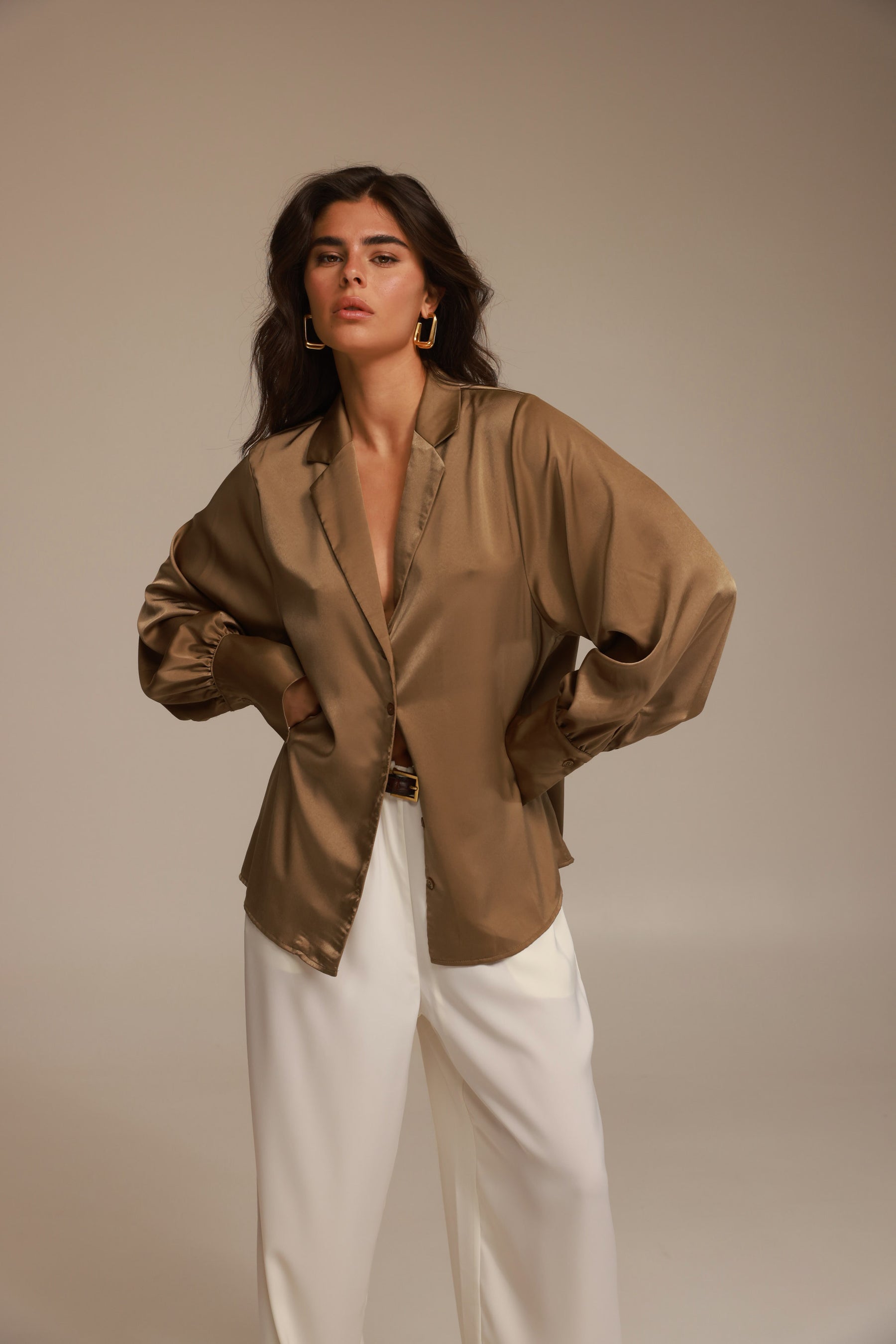 חולצת ויאנה מכופתרת חאקי