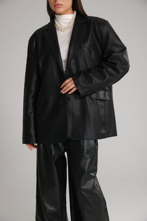 בלייזר מיילו דמוי עור שחור