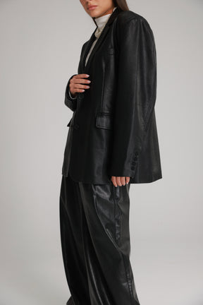 בלייזר מיילו דמוי עור שחור