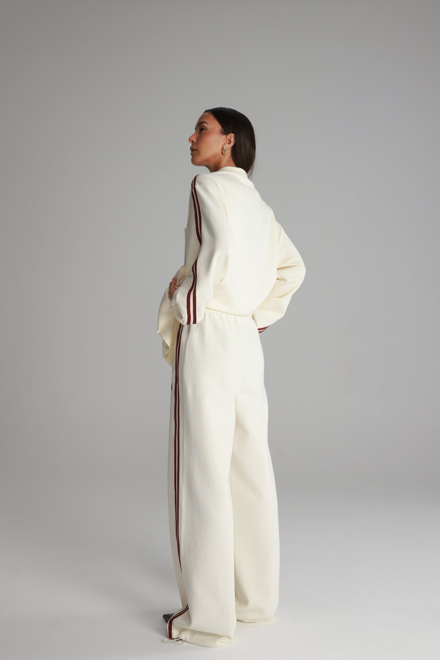 חליפת מלאני שמנת