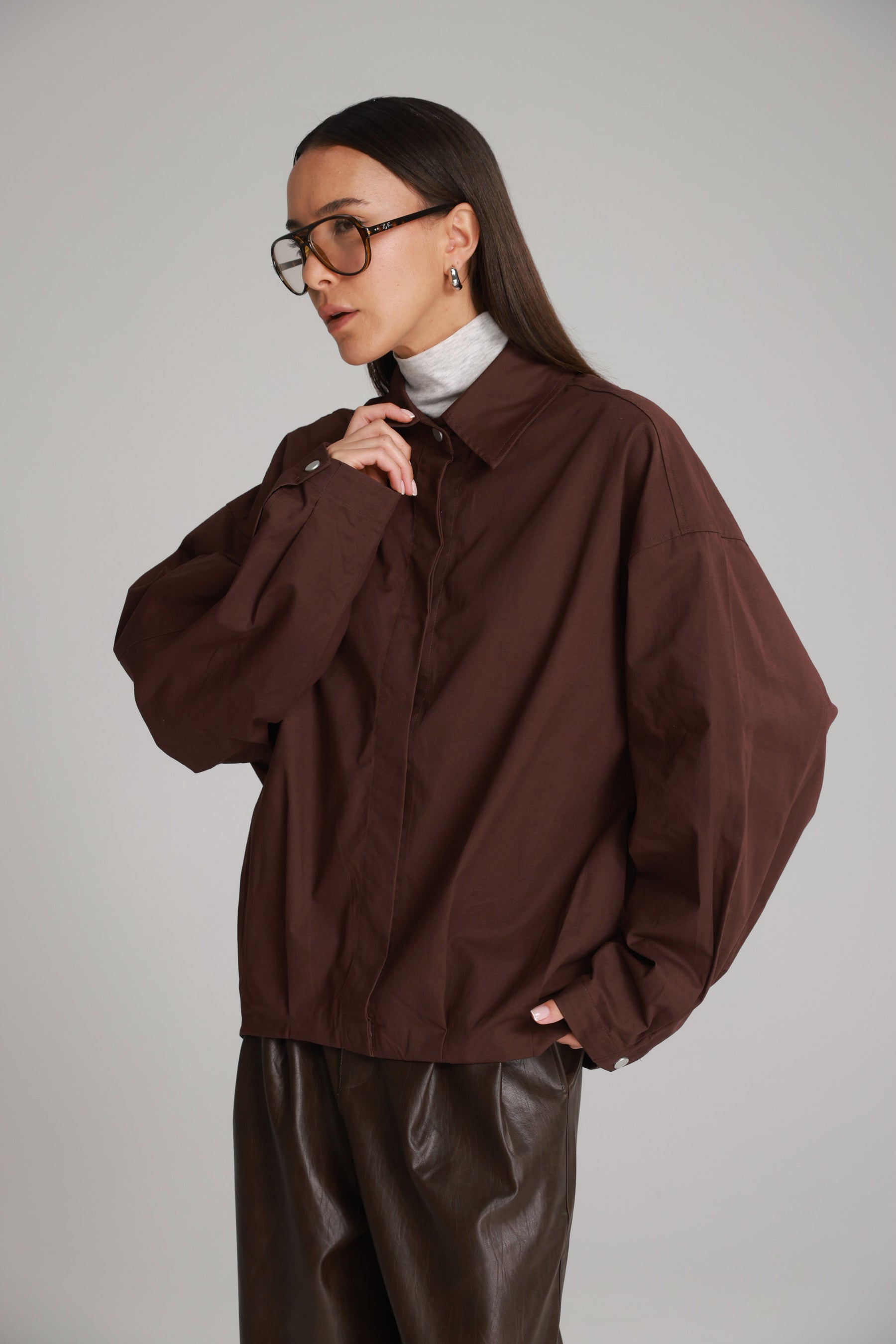 חולצת ארי מכופתרת בורדו