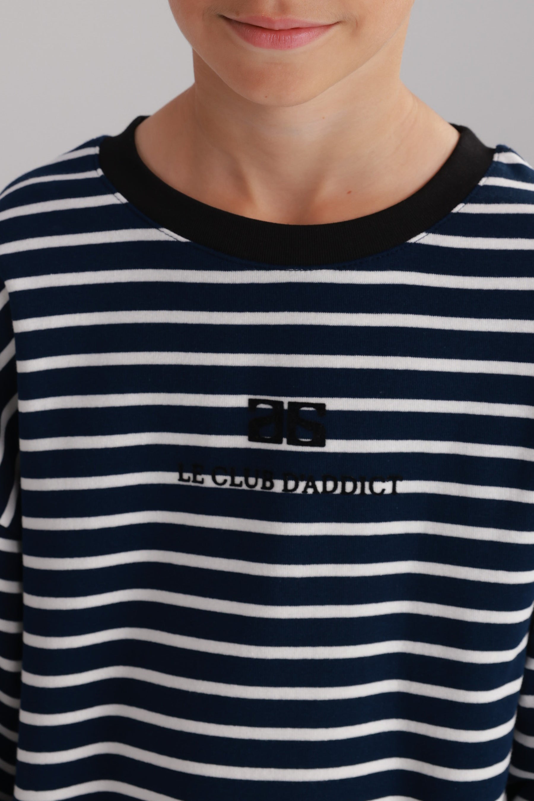 חולצת ברנדון נייבי/לבן