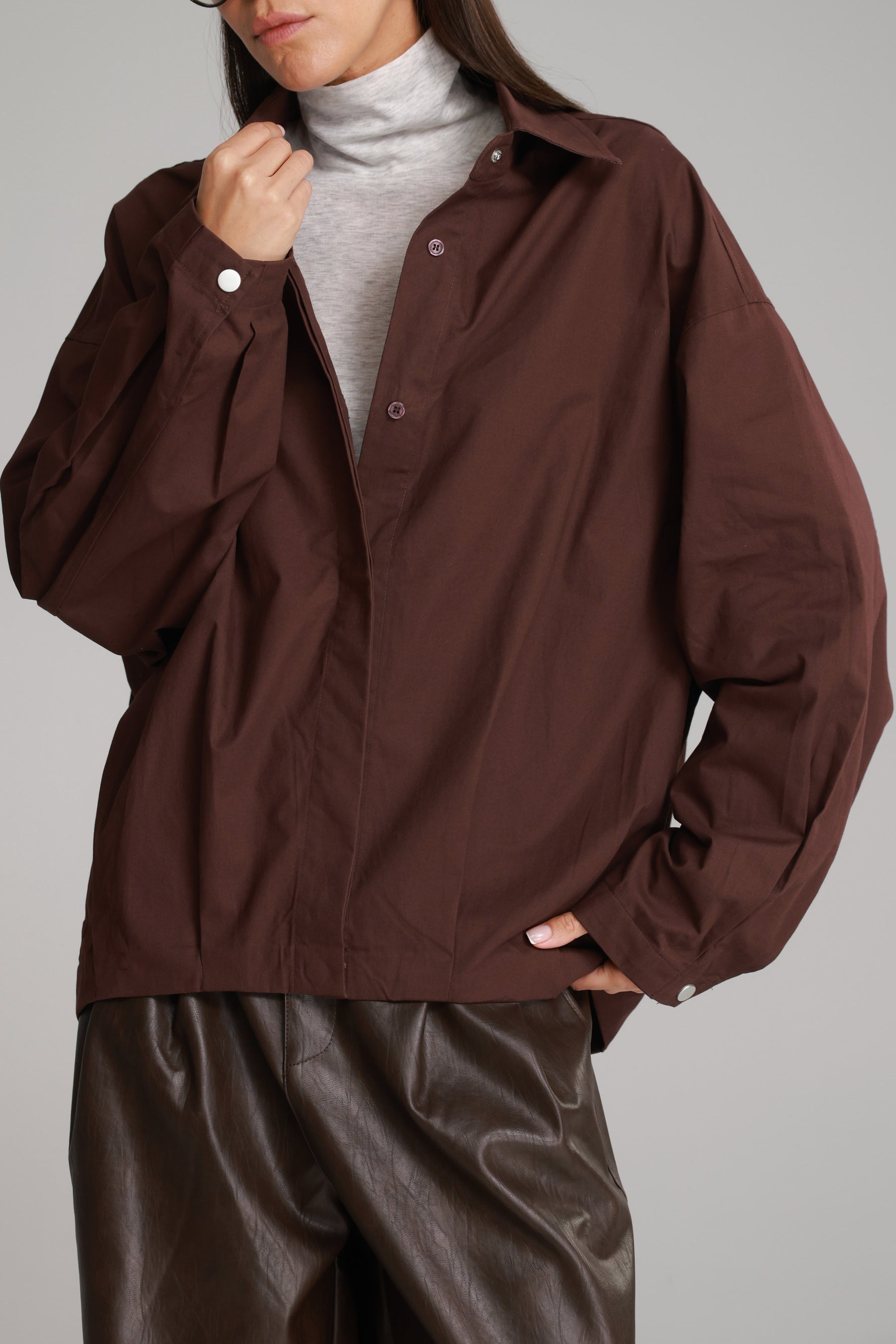 חולצת ארי מכופתרת בורדו