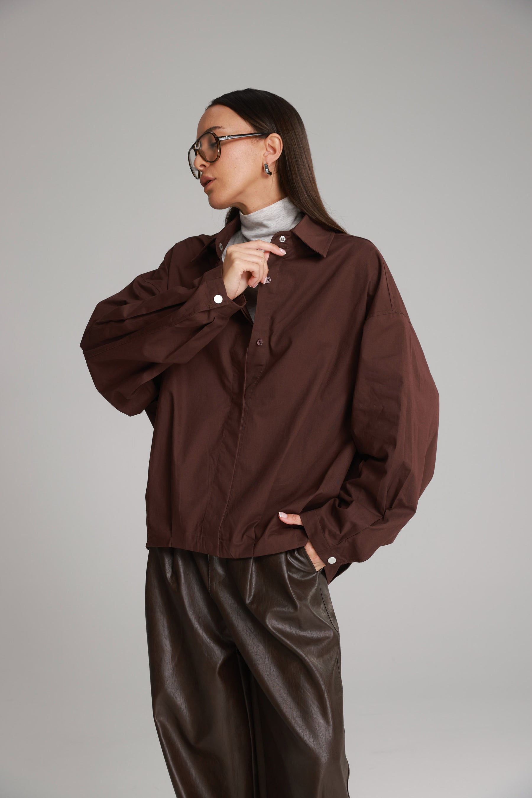 חולצת ארי מכופתרת בורדו