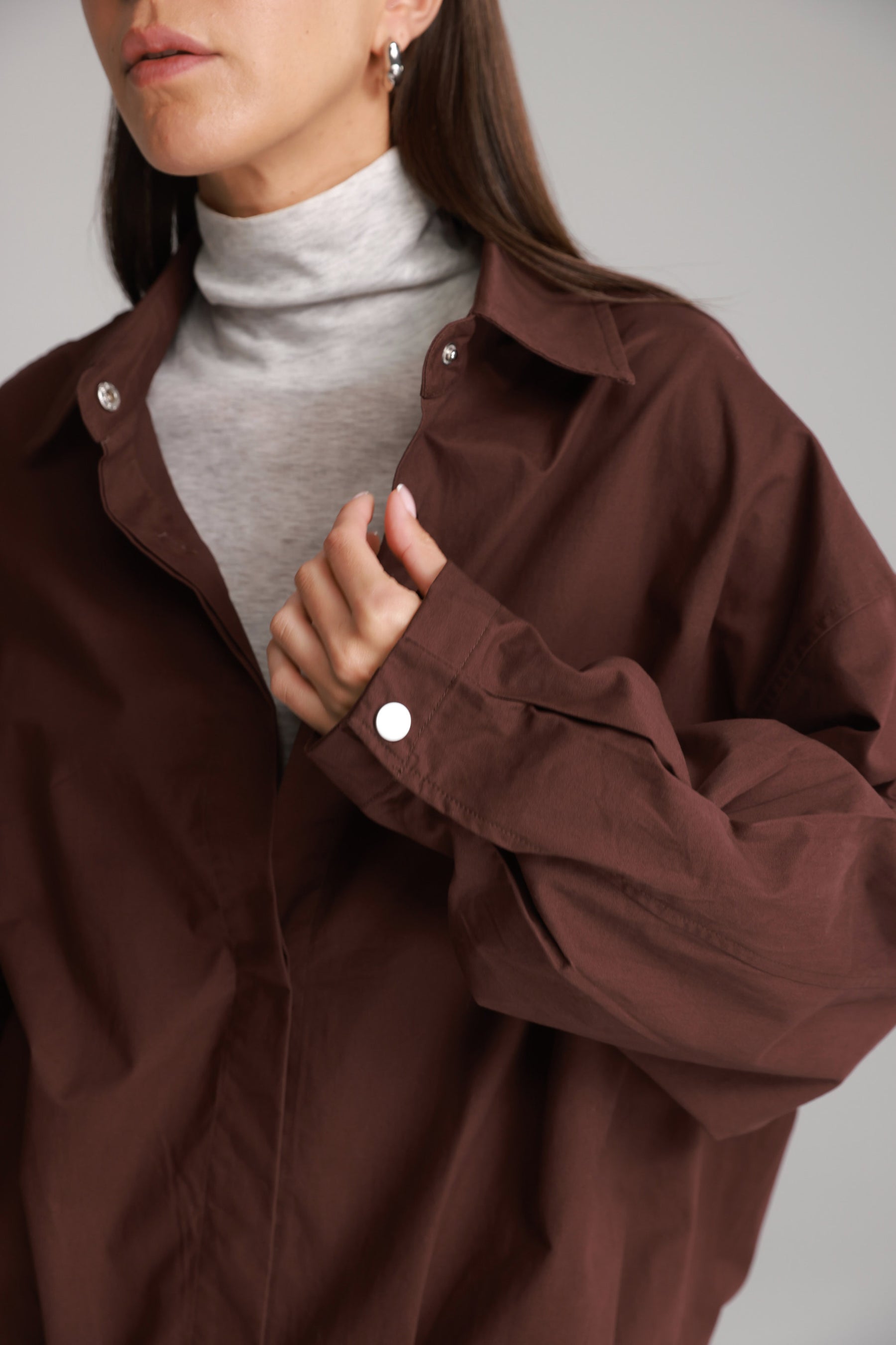 חולצת ארי מכופתרת בורדו