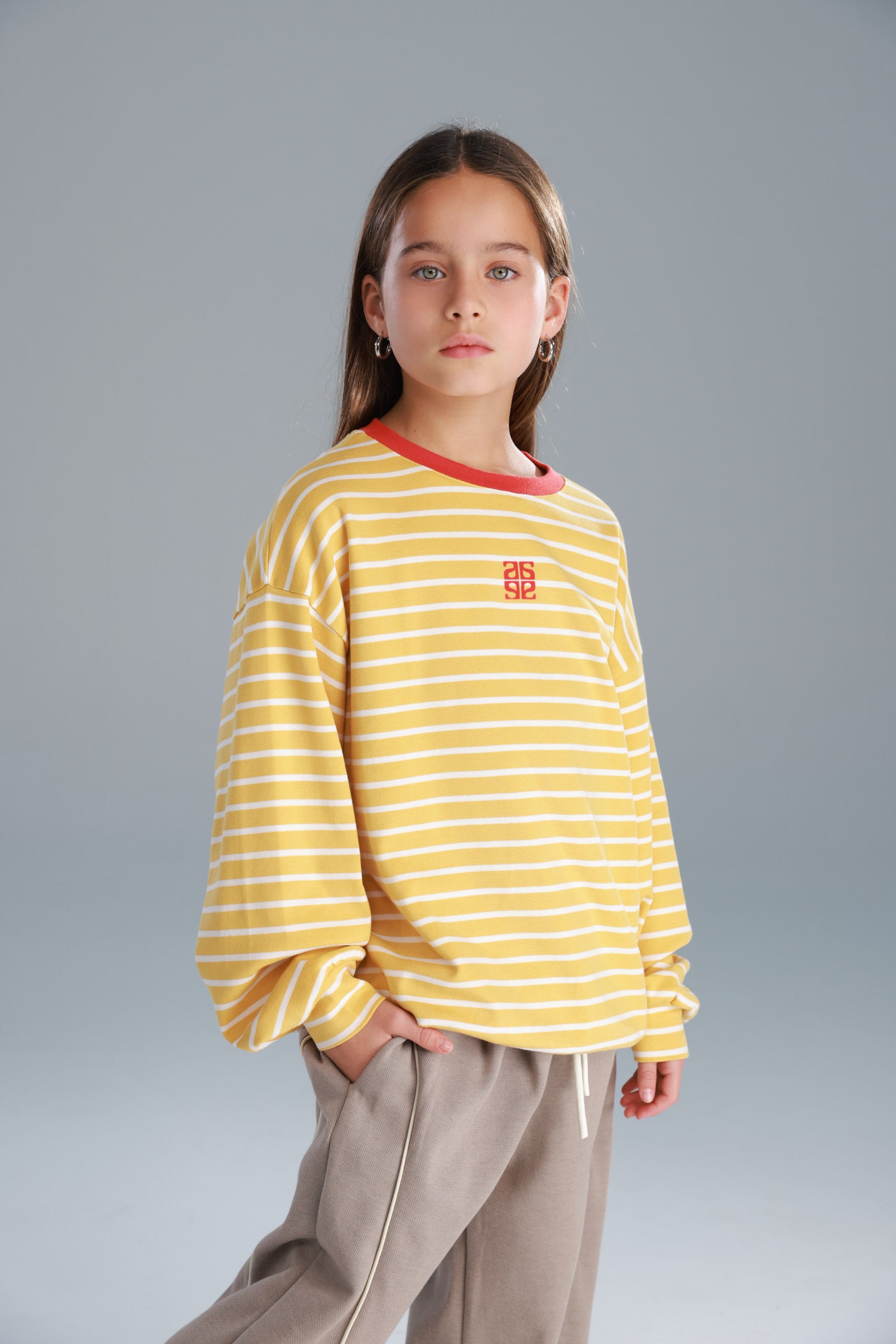 חולצת סולי צהובה