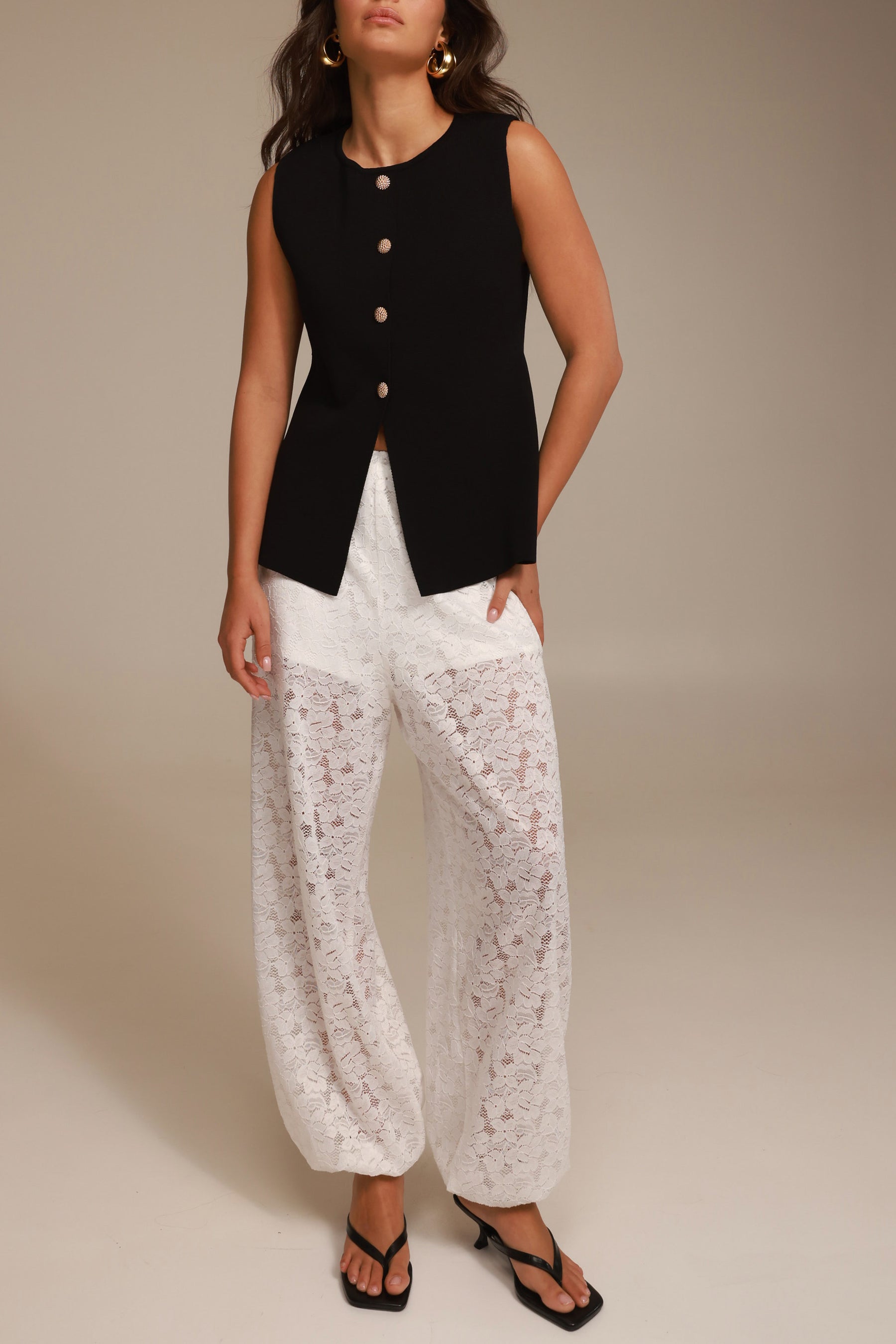 מכנסי קפרי לבנים