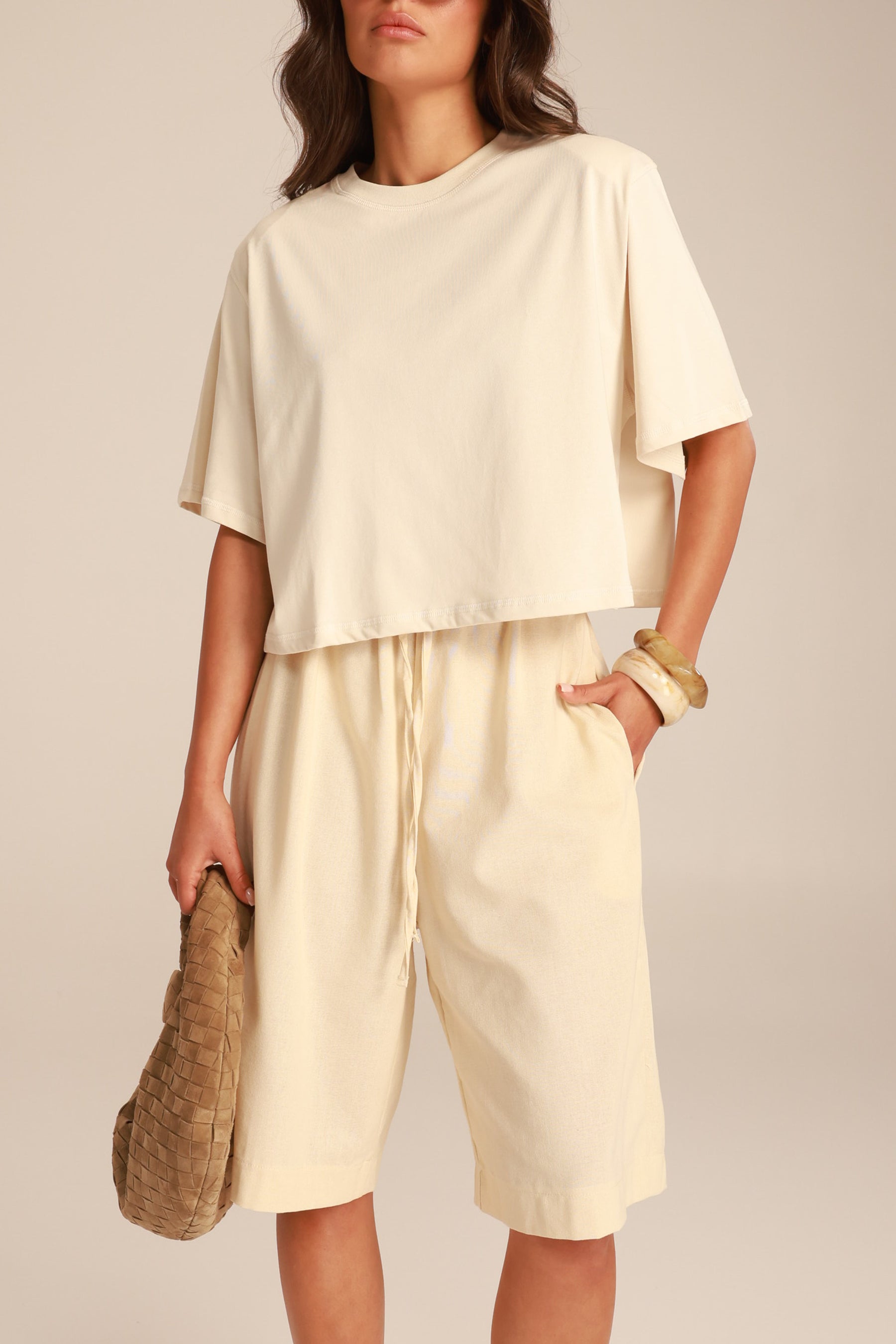 חולצת קרופ גפן בז'