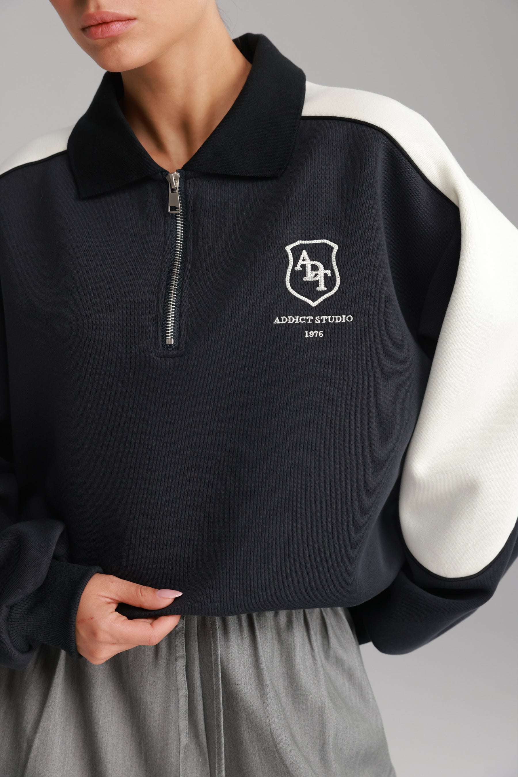 סוויטשירט מדלן שחור