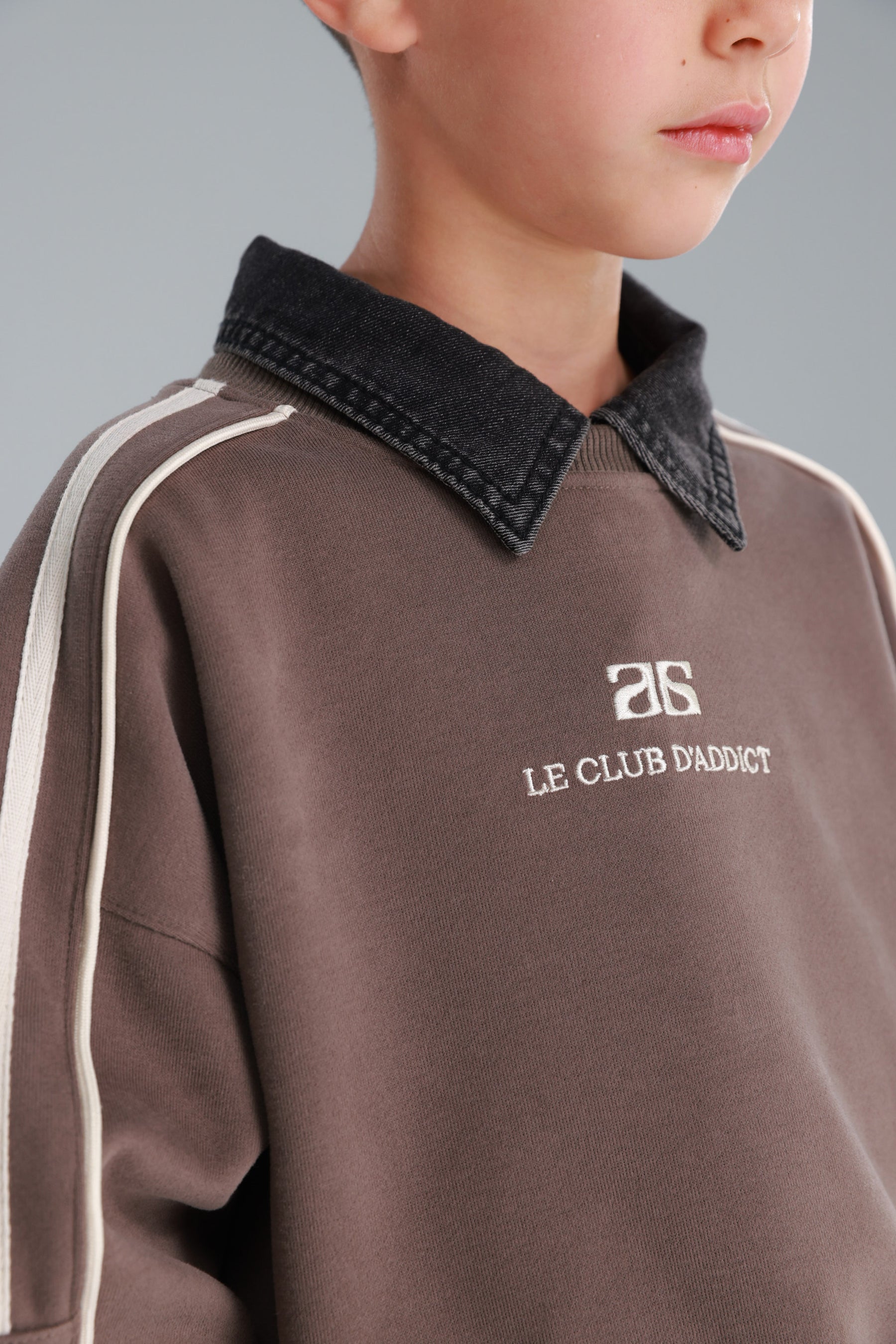 חליפת מארק חאקי