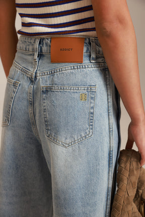 ג'ינס נאמס כחול בהיר