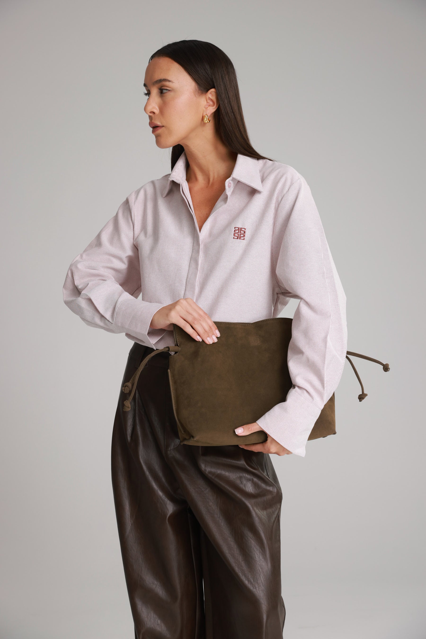 חולצת קיילי מכופתרת בורדו