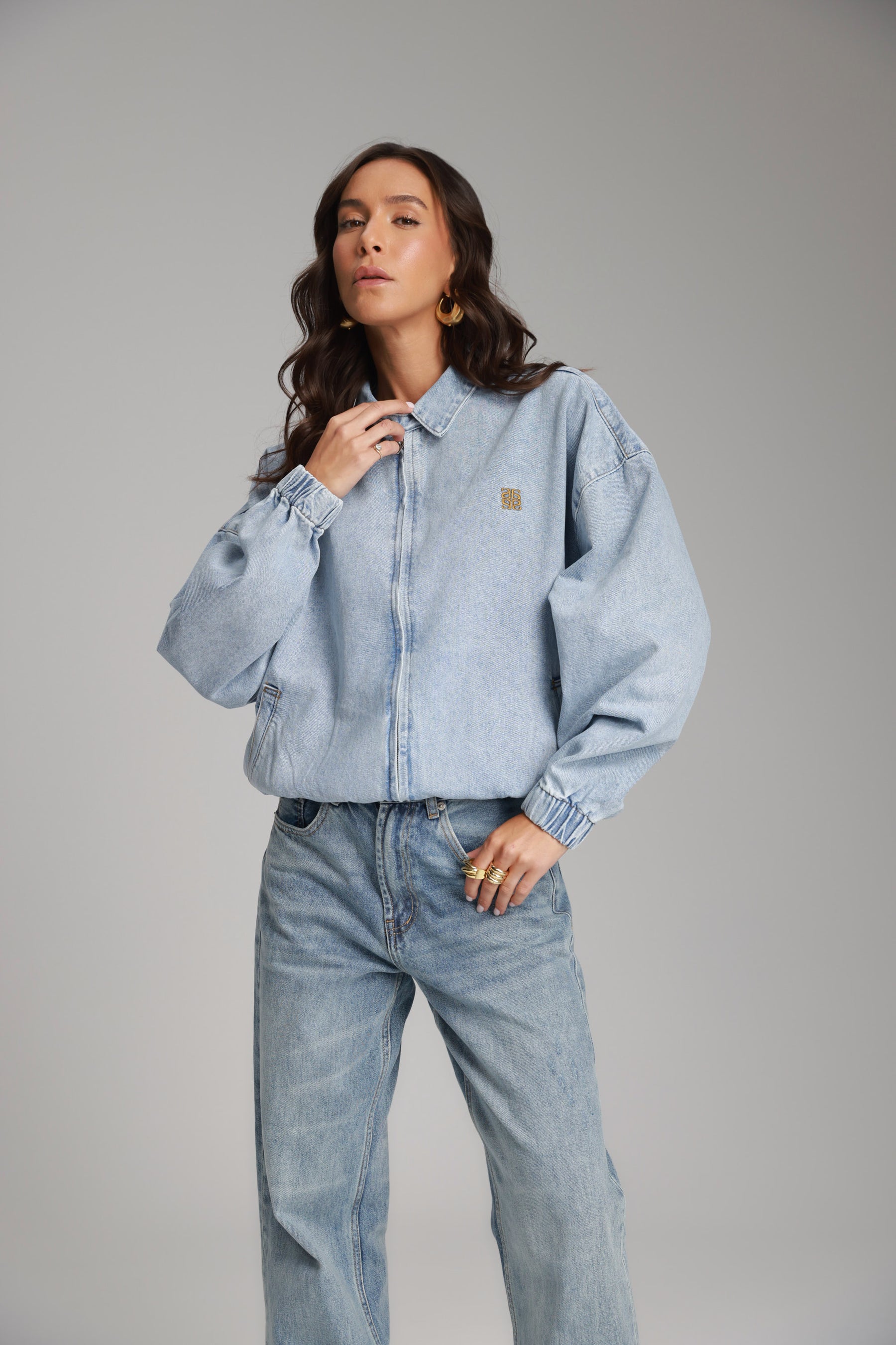 ג'קט ג'ינס תאי כחול בהיר