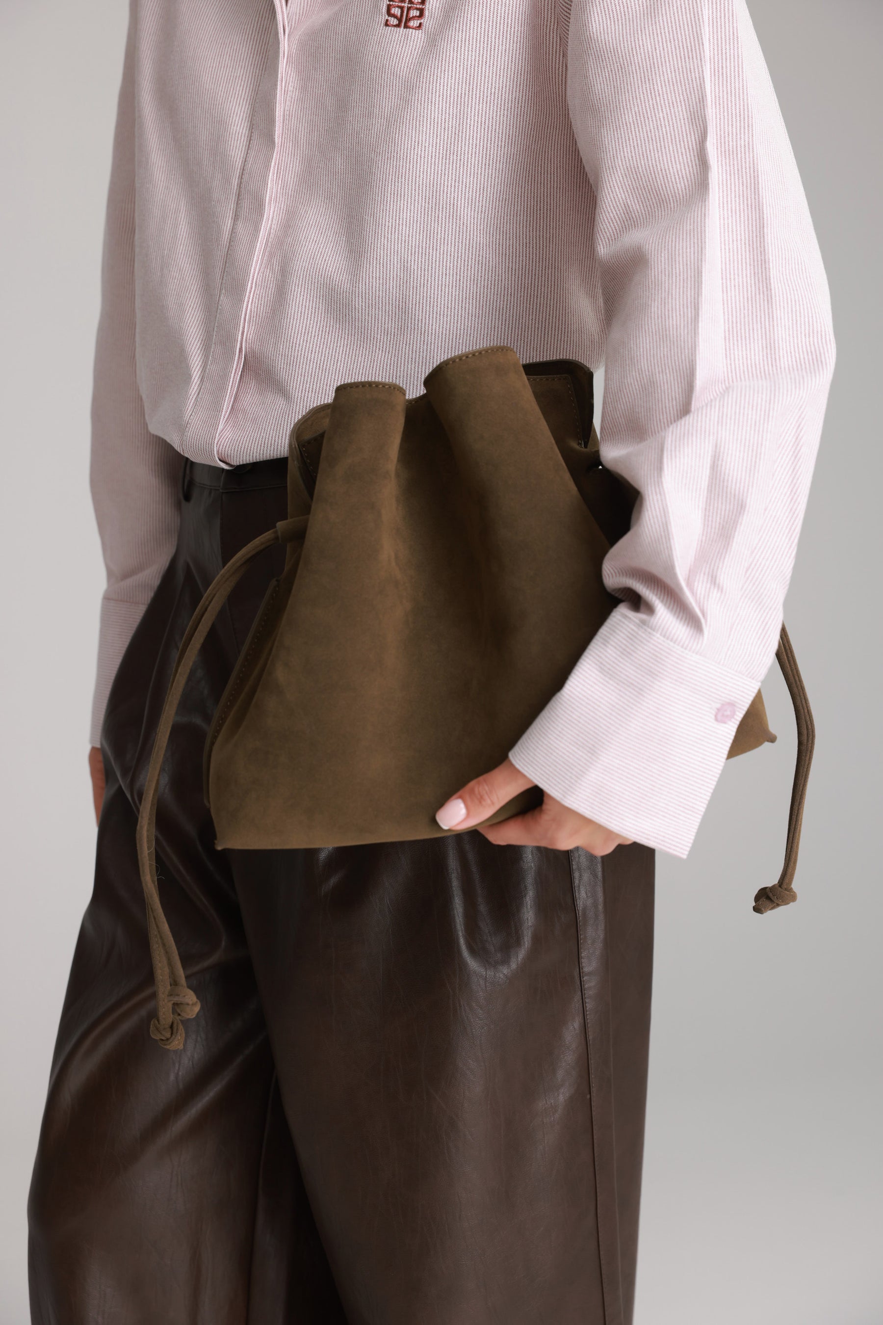 תיק מארי חאקי