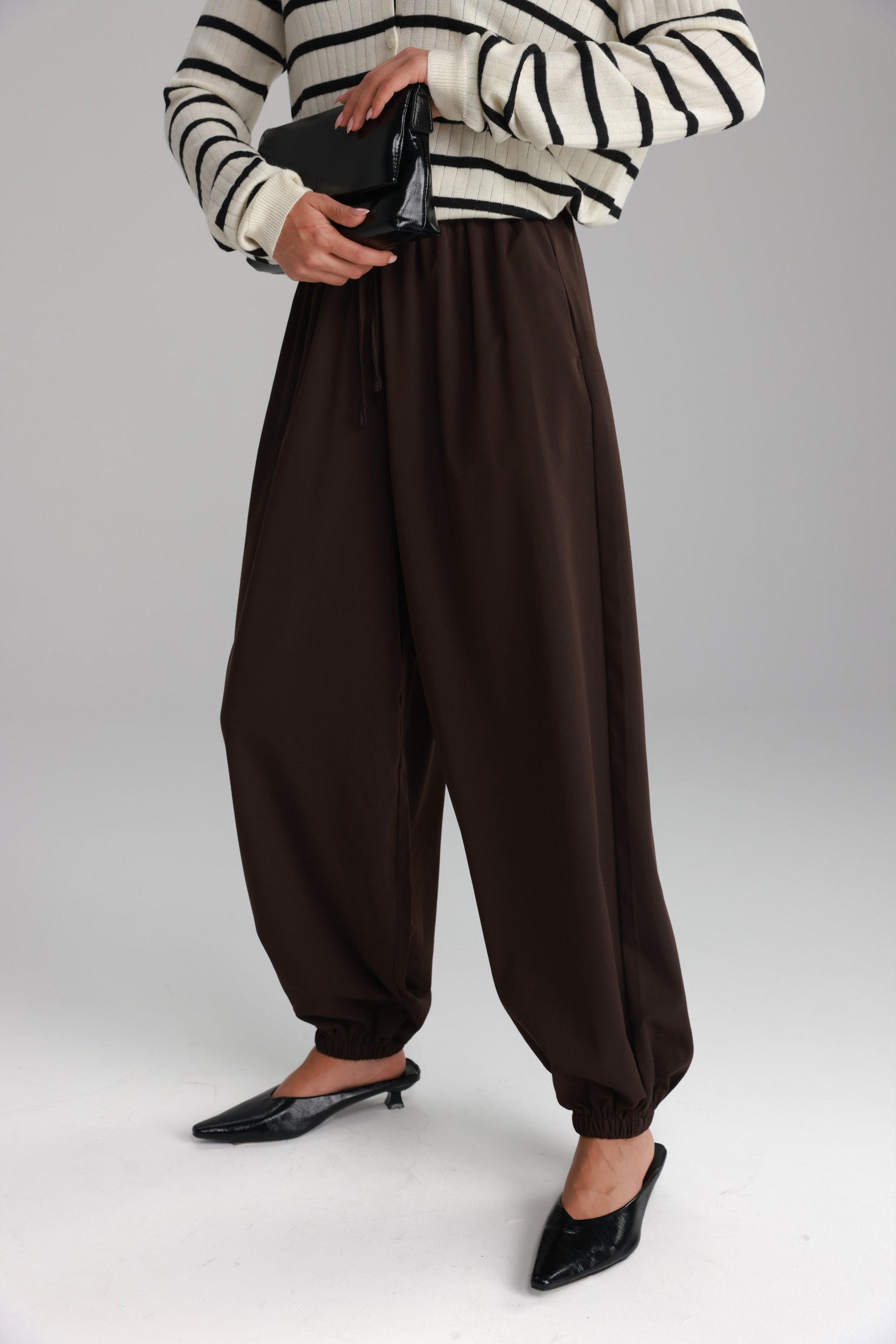 מכנסי אן חום כהה