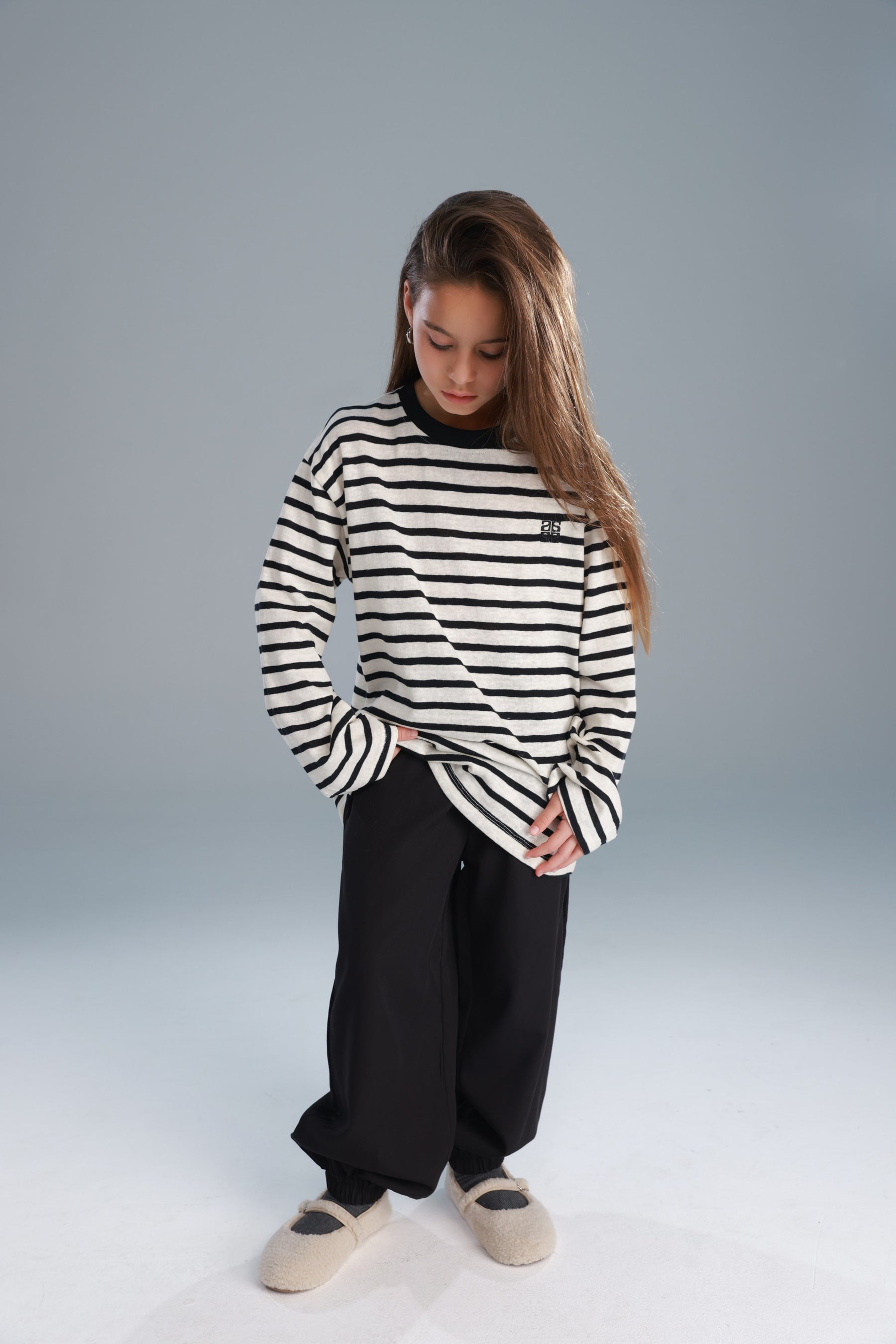 חולצת ניאו שמנת/שחור