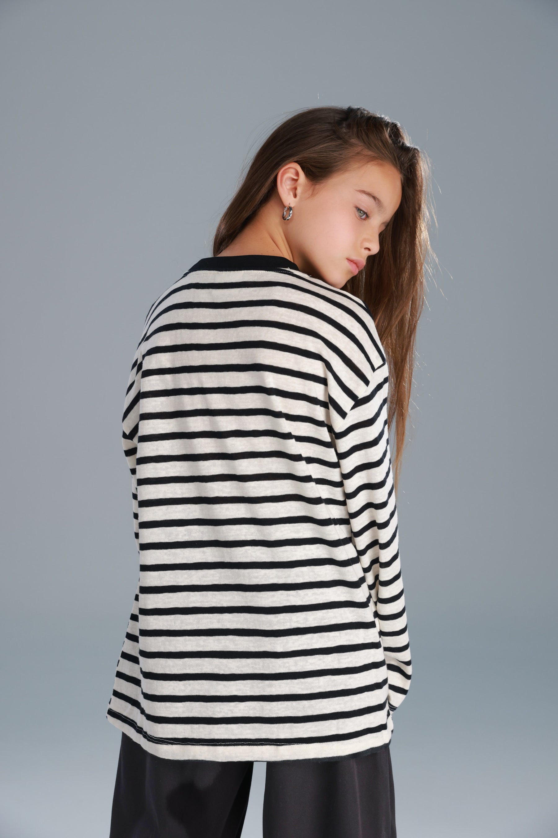 חולצת ניאו שמנת/שחור