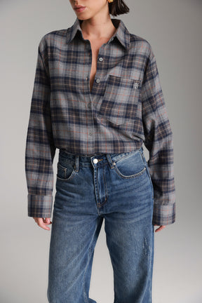 חולצת מאדי מכופתרת נייבי/אפור