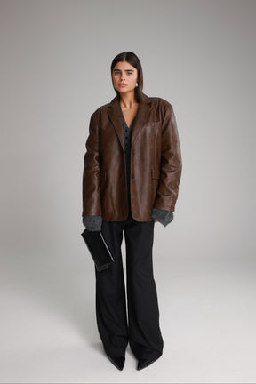 בלייזר מיילו דמוי עור חום כהה