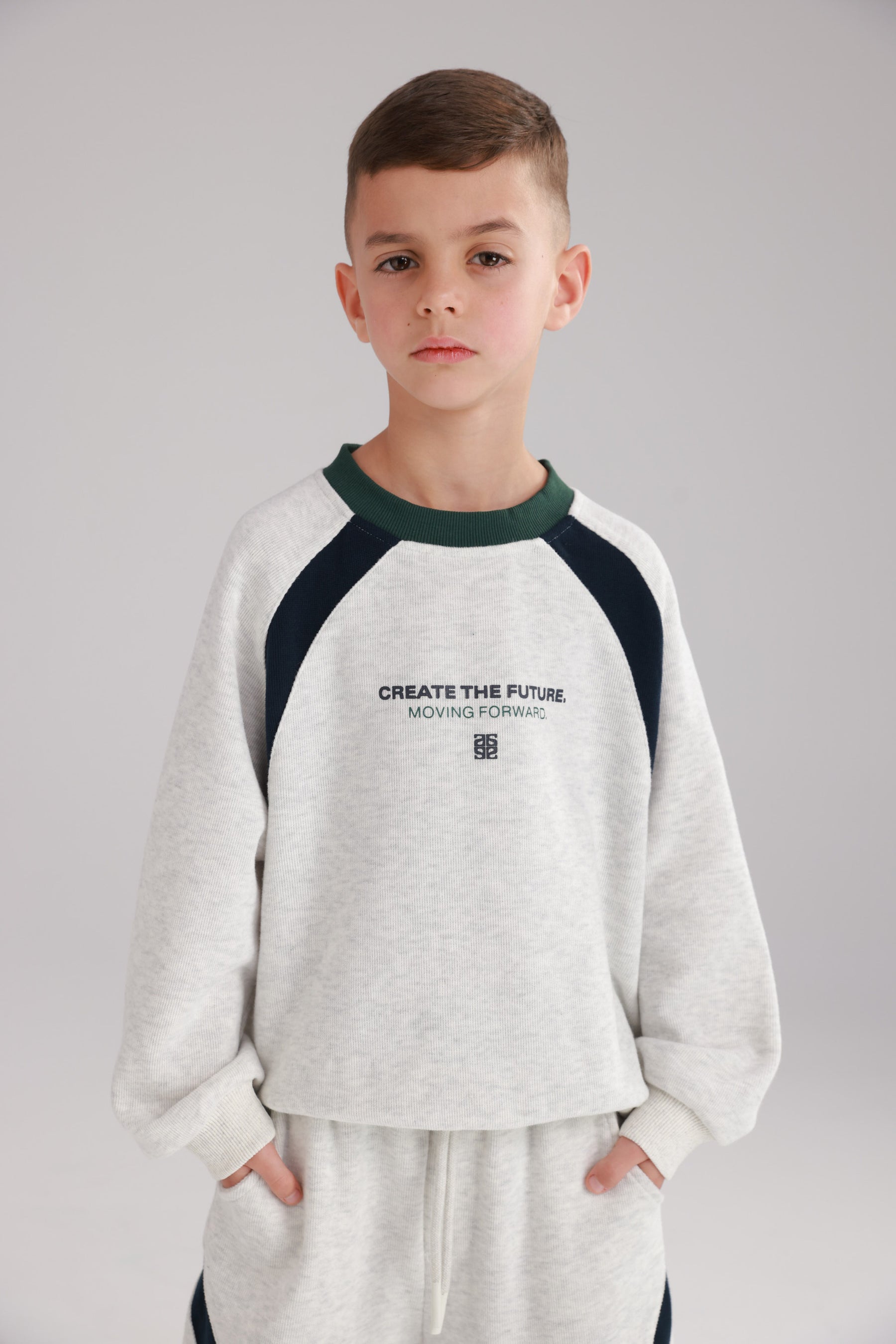 חליפת ג'ונס אפורה