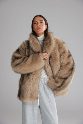 מעיל סופי בז'