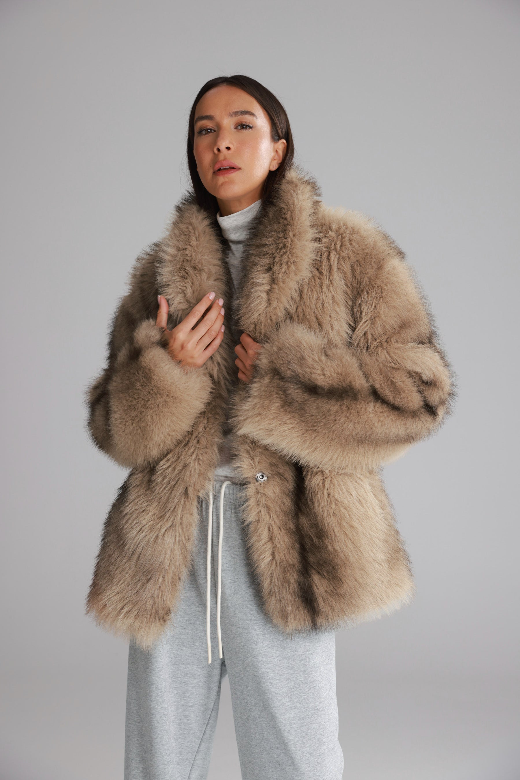 מעיל סופי בז'