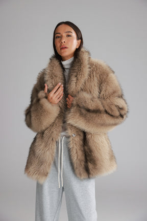 מעיל סופי בז'