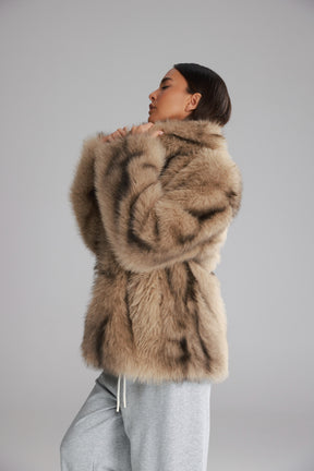 מעיל סופי בז'