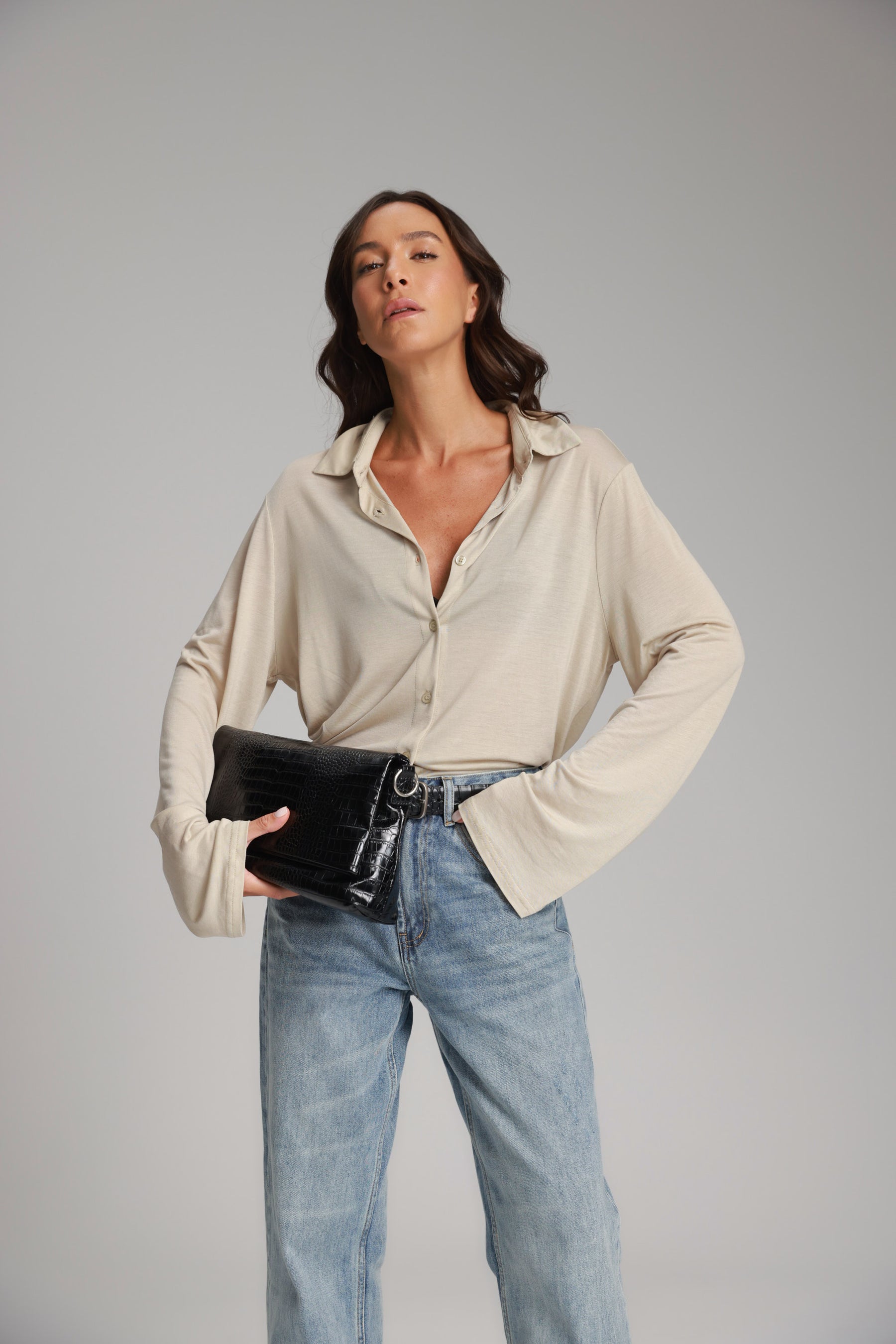 חולצת ליבי מכופתרת בז'